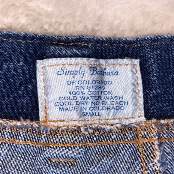 Vintage Distressed Jean Shorts - Picture 3 of 3